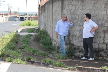 Édio Lopes busca atendimento aos problemas do Jardim Silvestre