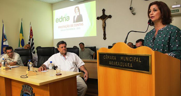 Marcelo, Massafera, vereadores e presidentes de partidos  prestigiam prestação de contas da vereadora Edna Martins