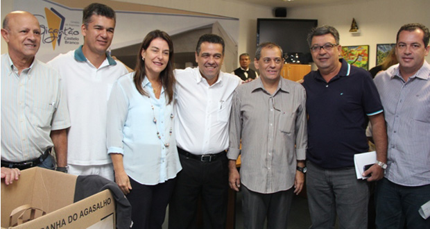 Campanha do Agasalho e campanha contra a doação de esmolas são lançadas em Araraquara
