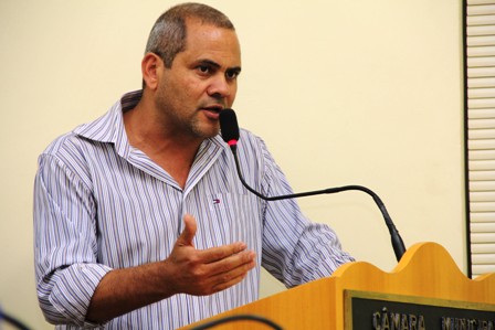 “Moradores pedem reformas na Praça do Cecap”, diz Édio Lopes