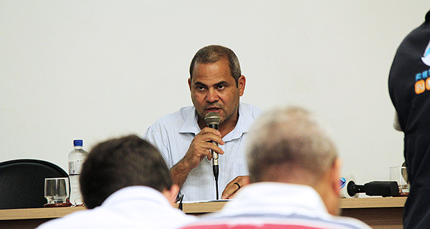 Édio Lopes contesta alegação da Prefeitura sobre recursos da iluminação pública