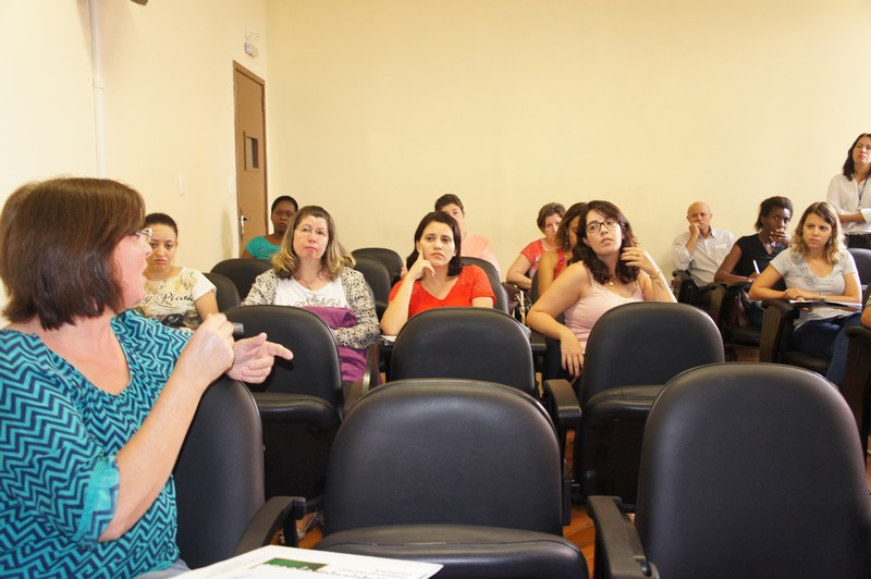 Escola do Legislativo e Fundação Araporã realizam minicurso para professores das redes estadual, municipal e particular