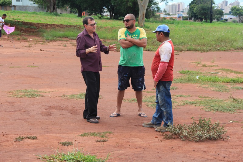 Gerson solicita readequação e plantio em campo do Cruzeiro do Sul