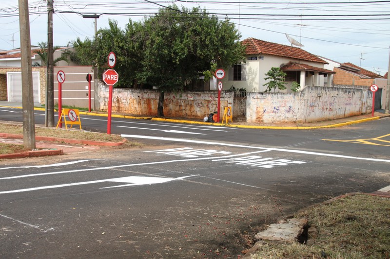 Porsani questiona mudança de trânsito na rua Armando Salles de Oliveira