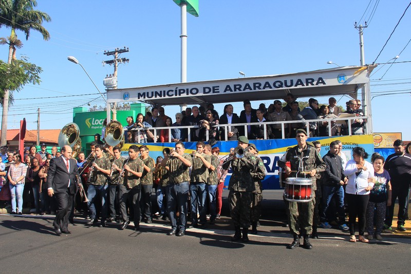 Desfile Cívico celebra o bicentenário de Araraquara
