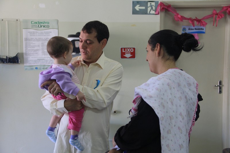 Gerson da Farmácia realiza visita unidade de Saúde do Jardim Itália
