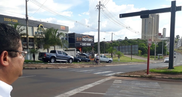 Zé Luiz pede instalação de semáforo no cruzamento da 16 com a 36