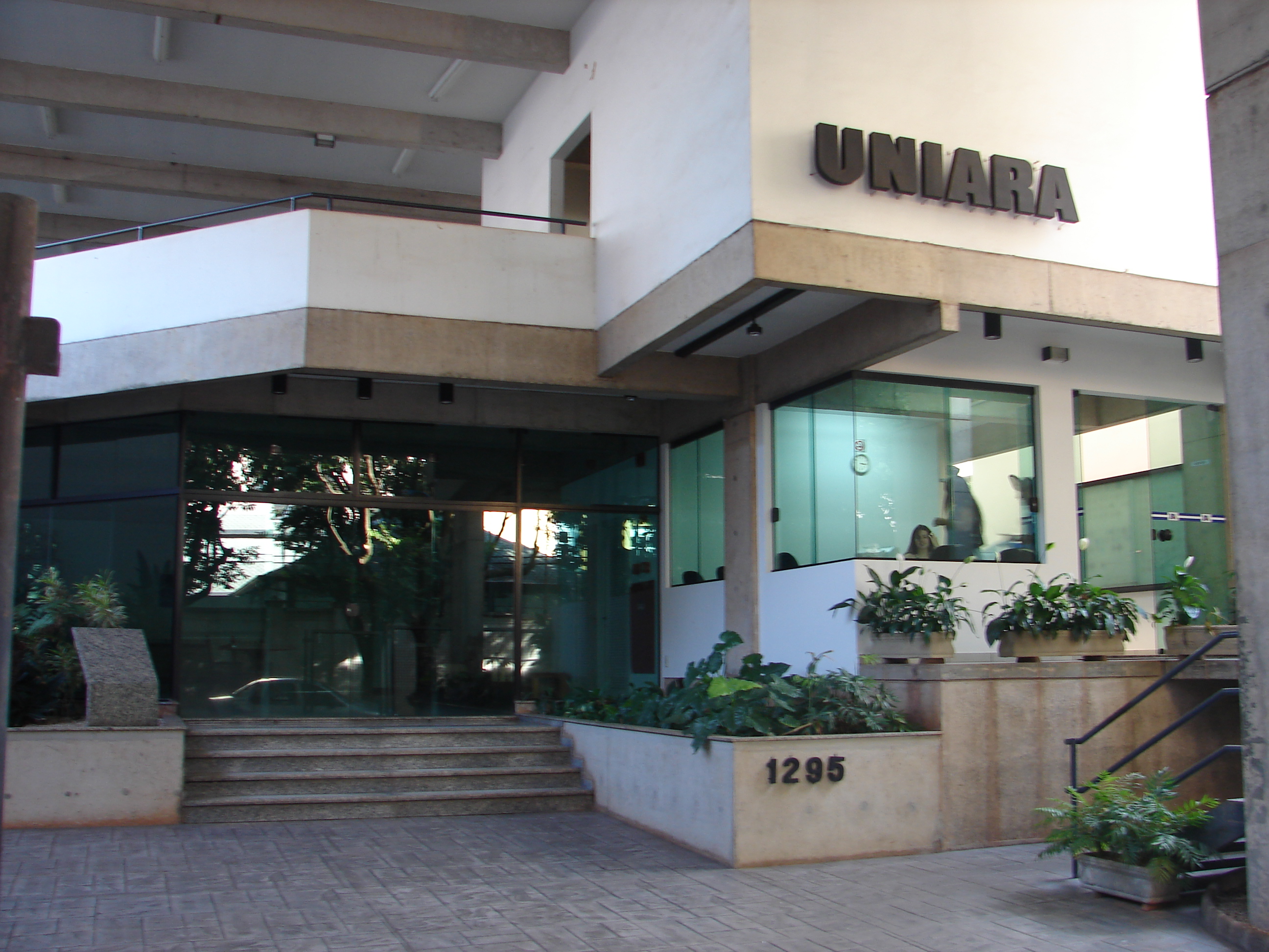 Universidade de Araraquara faz 50 anos