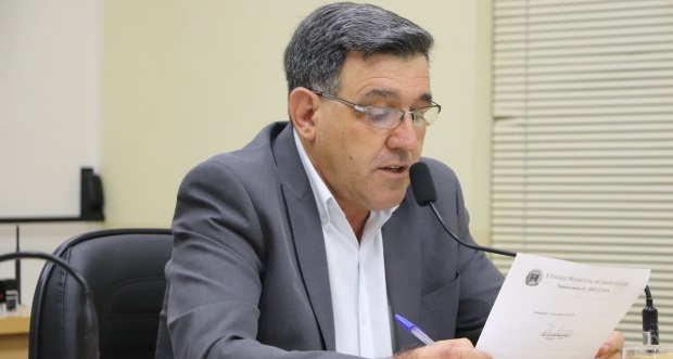 Lucas Grecco pede esclarecimentos sobre transporte público em Araraquara