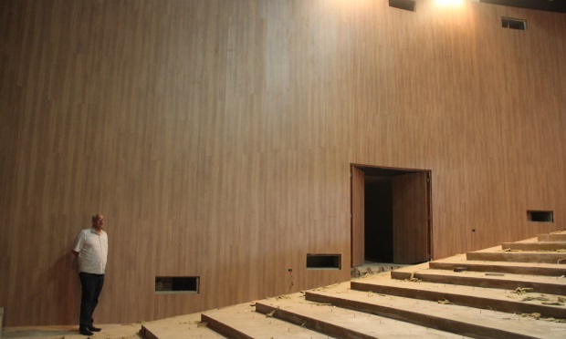 Acústica será primeira etapa concluída no Teatro Municipal