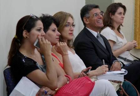 Juliana Damus participa de palestra sobre a importância do ‘Teste do Coraçãozinho’ 