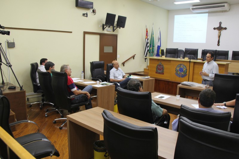 Proposta de tratamento de lixo é apresentada na Câmara Municipal