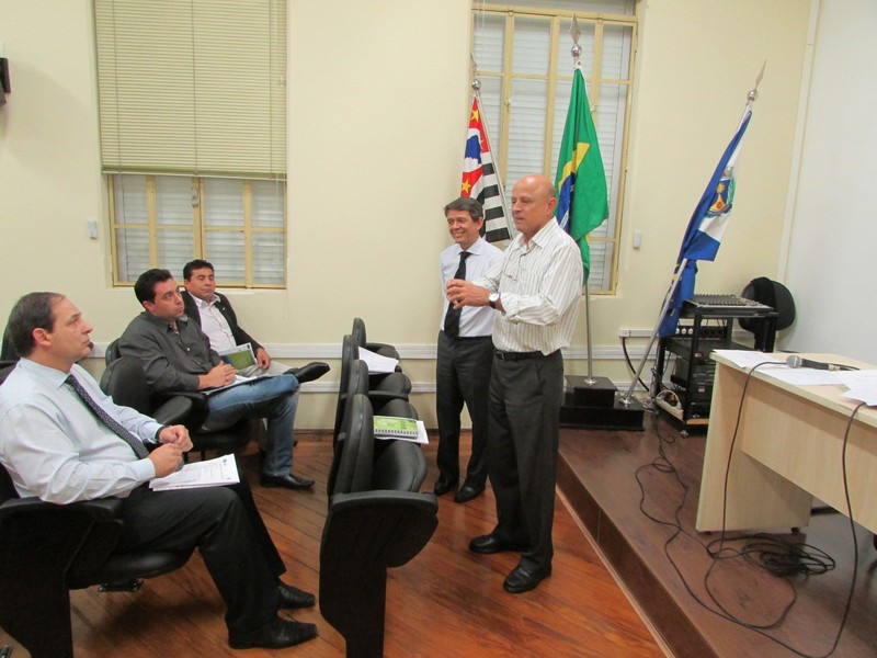 Chediek participa de formação do Parlamento Regional