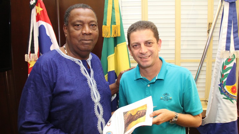 João Farias inicia processo de concessão do Prêmio Zumbi dos Palmares