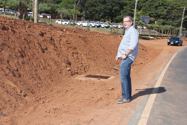 Jair Martineli conquista benfeitorias para a Avenida Manoel de Abreu