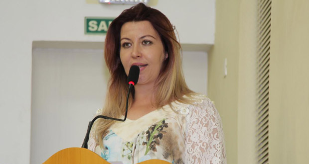 Gabriela cobra Prefeitura para prestar contas do Fundeb