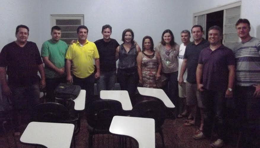 Edna Martins se reúne com transportadores  de escolares de Araraquara e região