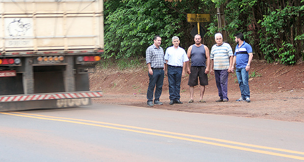 Boi e Sabonete atendem reivindicações de moradores da Rua Pau Brasil