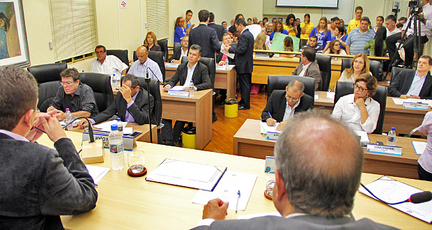 Resumo da última Sessão Ordinária de 2014 na Câmara Municipal