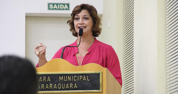 Edna coordena reunião do Parlamento Regional Central na Câmara de Araraquara