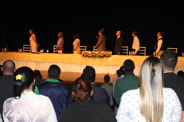 Trabalhadores da Saúde recebem homenagem em noite de solenidade