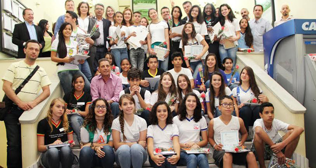 Parlamento Jovem amplia a cidadania entre os estudantes de Araraquara (Com vídeo)