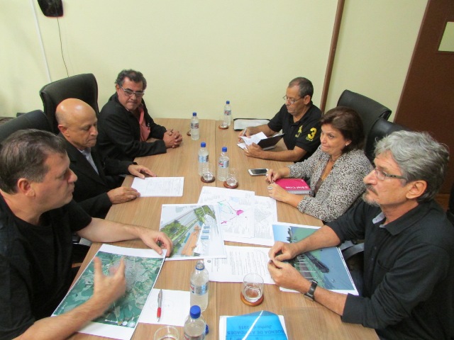 CEE do Parque dos Trilhos e Chediek conhecem projetos de urbanistas da UFSCar