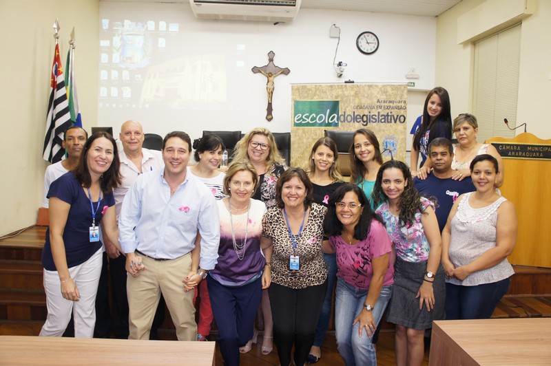Escola do Legislativo realiza palestra Outubro Rosa na Câmara Municipal de Araraquara