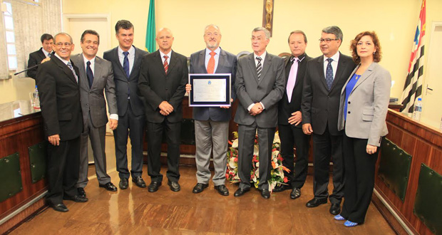 Desembargador José Renato Nalini recebe Título de Cidadão Araraquarense