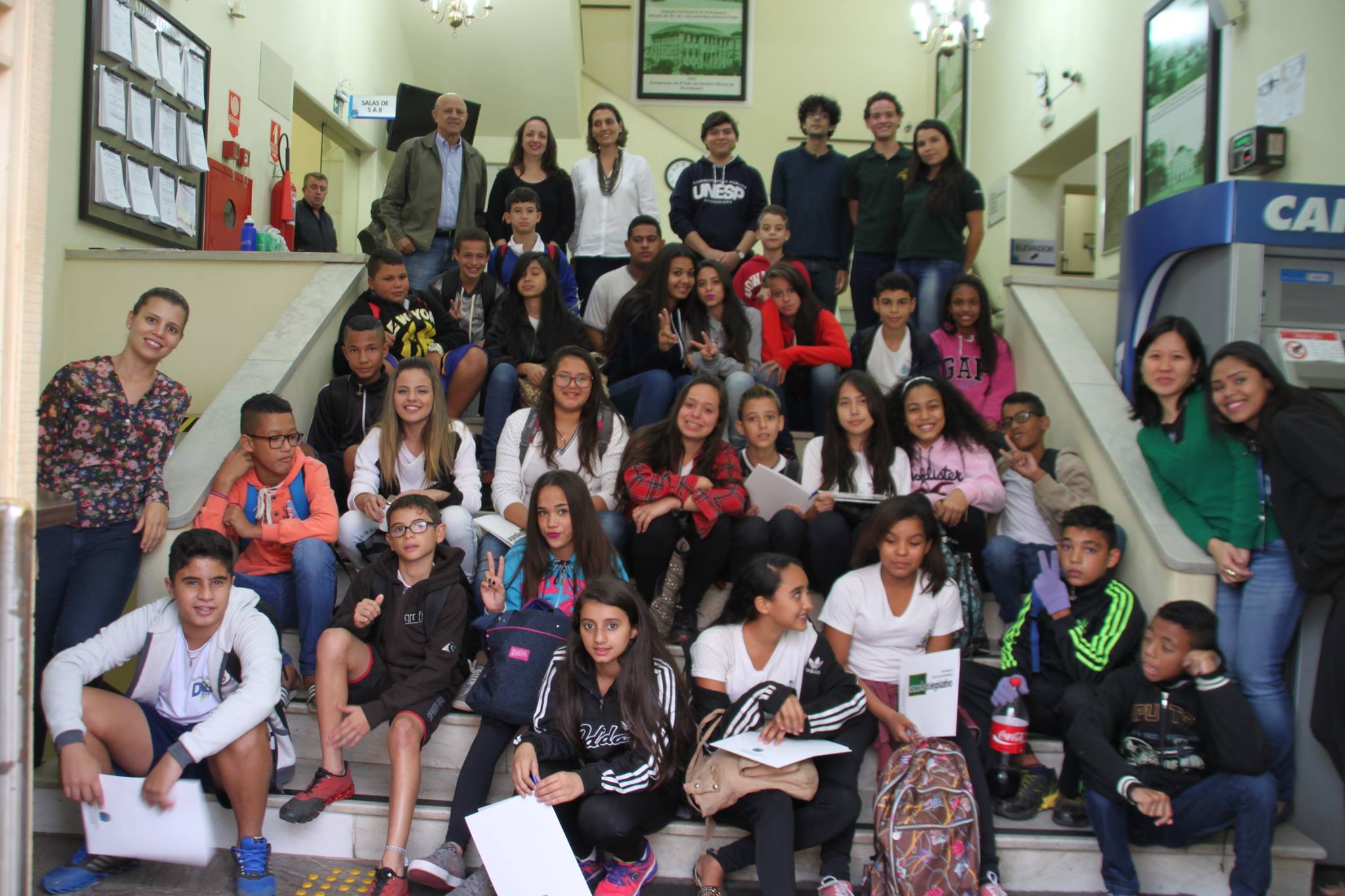 Câmara Municipal de Araraquara recebe estudantes em visita monitorada