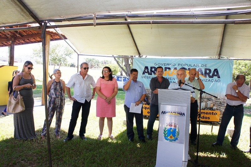 Vereadores participam da entrega de obras em Área de Lazer no Selmi Dei