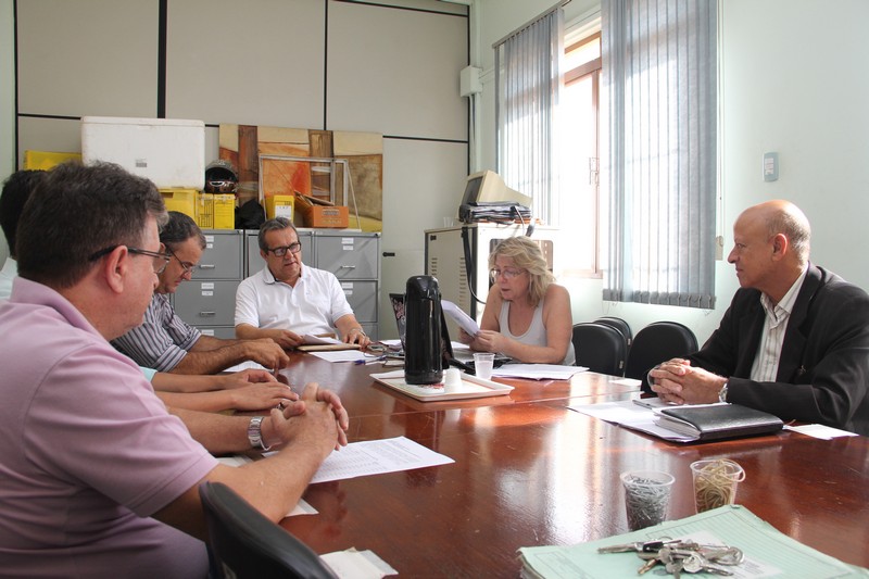 Chediek representa Legislativo em reunião no ITESP