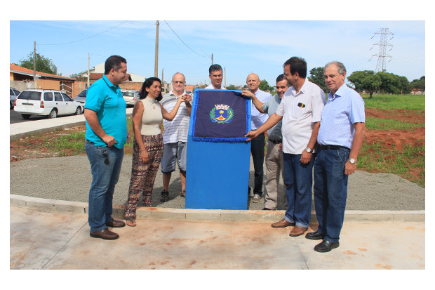 Inaugurada pavimentação das vias do Cidade Jardim