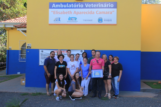 William Affonso recebe homenagem no Ambulatório Veterinário