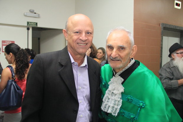 Sérgio Russi recebe título de Professor Emérito da Faculdade de Odontologia da Unesp Araraquara