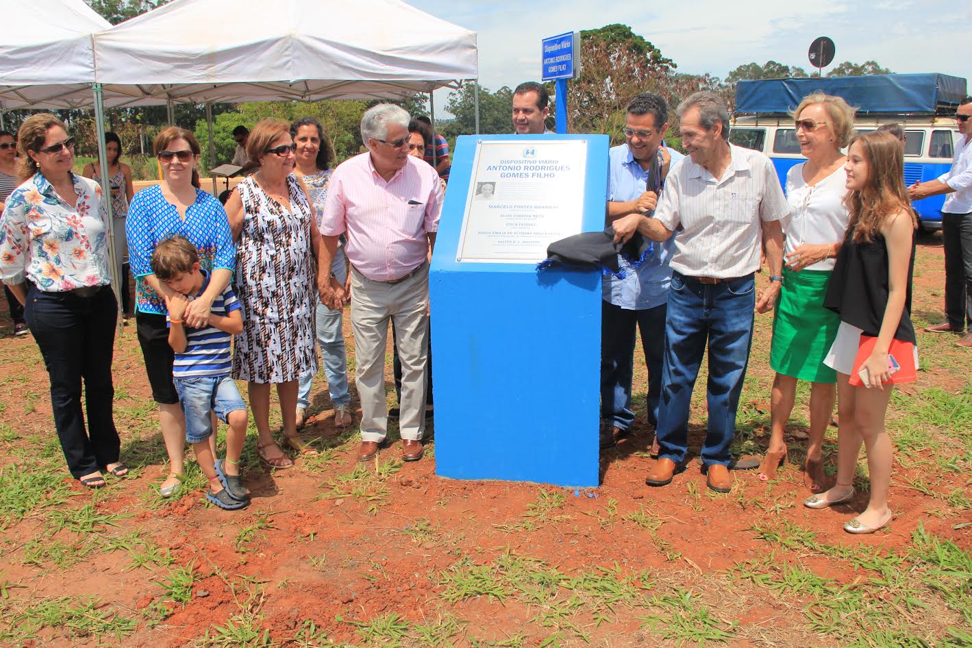 Com Chediek e Boi, cidade homenageia personagem em obras de trânsito