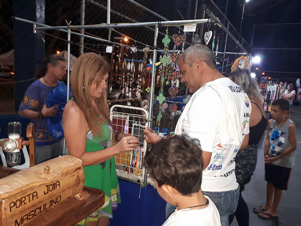 Praça do Cecap recebeu arte, cultura e feira de artesanato