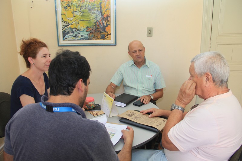 Chediek discute restauração de locomotivas e carros de passageiros