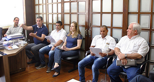 Vereadores analisam projetos apresentados na Câmara