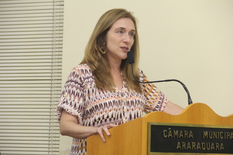 Juliana Damus sugere projeto para prevenção de acidentes nas escolas
