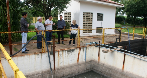 Yashuda e Porsani vistoriam Estação de Tratamento de Esgoto de Bueno de Andrada