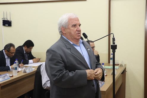 Porsani questiona falta de vacina em postos de saúde