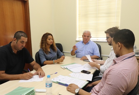 Comissão de Justiça discute legalidade de proposituras