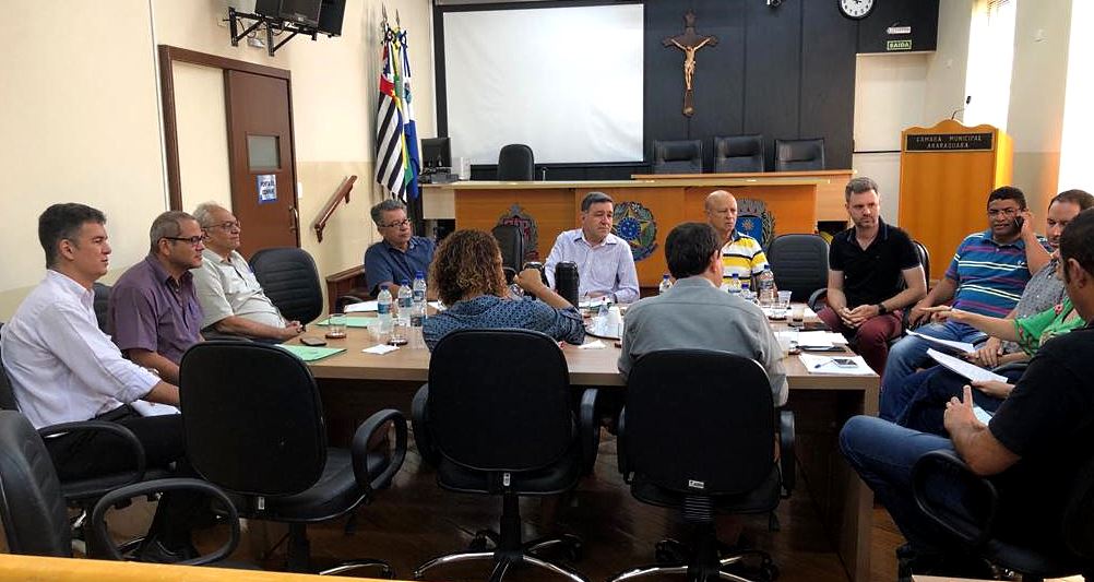 Vereadores avaliam projetos para a recuperação do asfalto, Centro de Autismo e outros