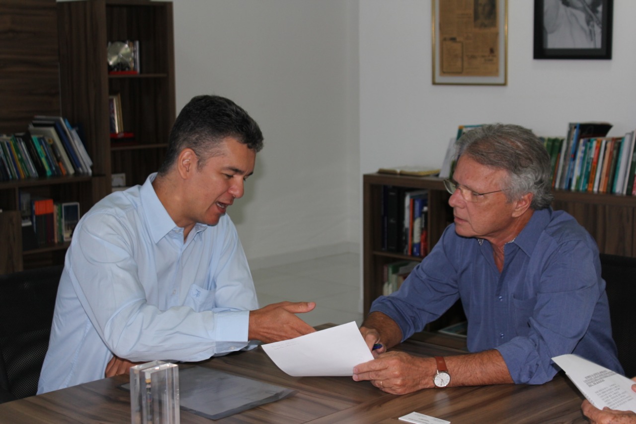 Yashuda pede emendas parlamentares ao deputado federal Vanderlei Macris