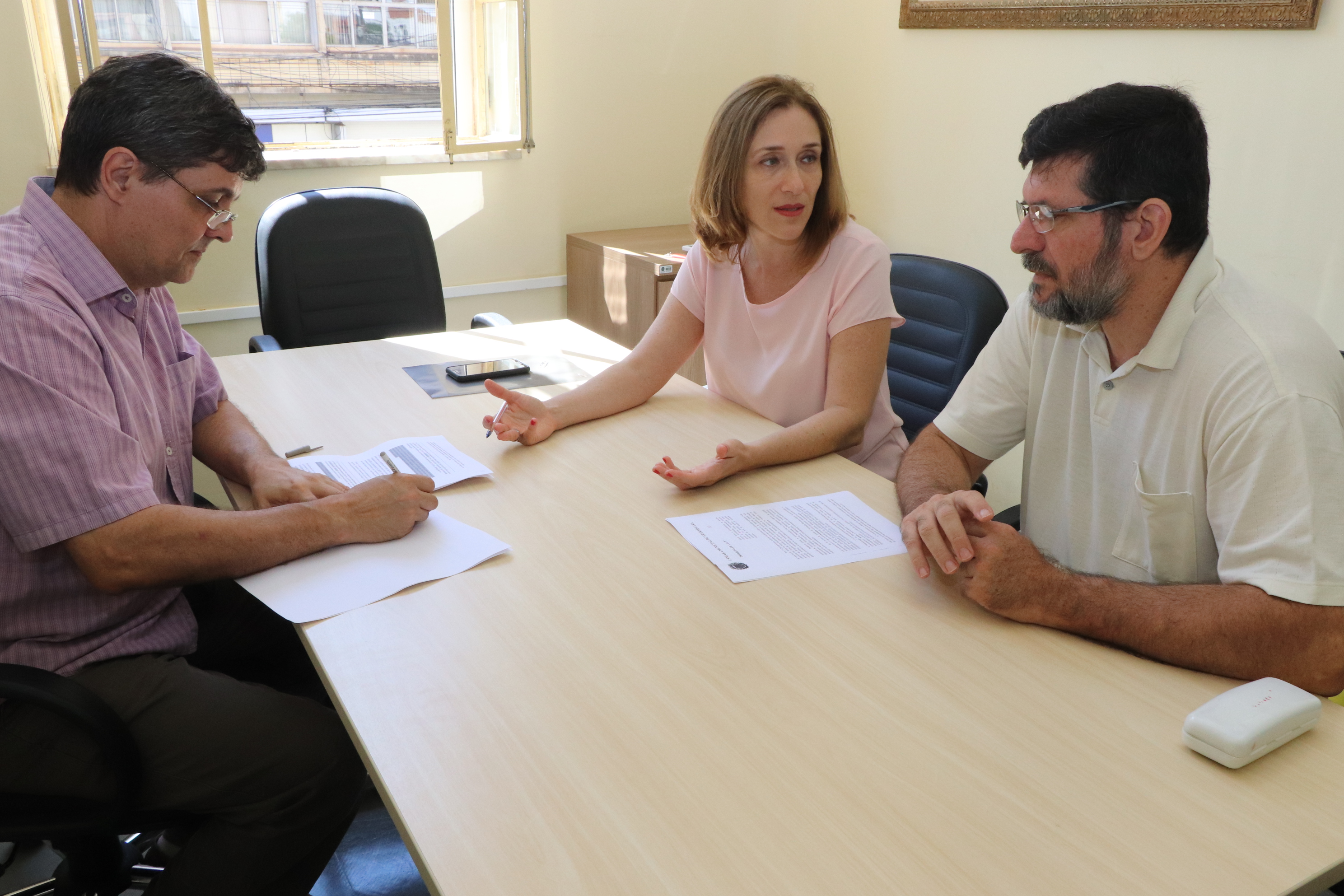 Após sanção de lei, vereadora busca regulamentação para proteger acervo paleontológico